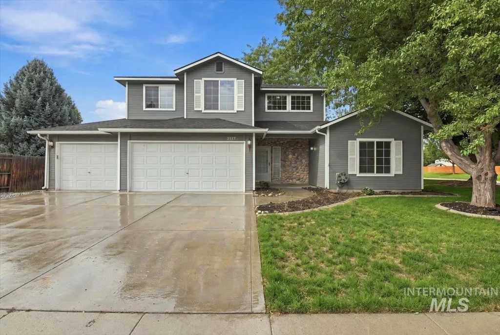 2127 S Whisper Cove, Boise