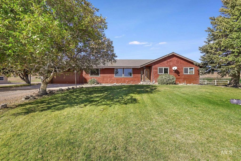 4296 W Arrow Head Dr, Glenns Ferry