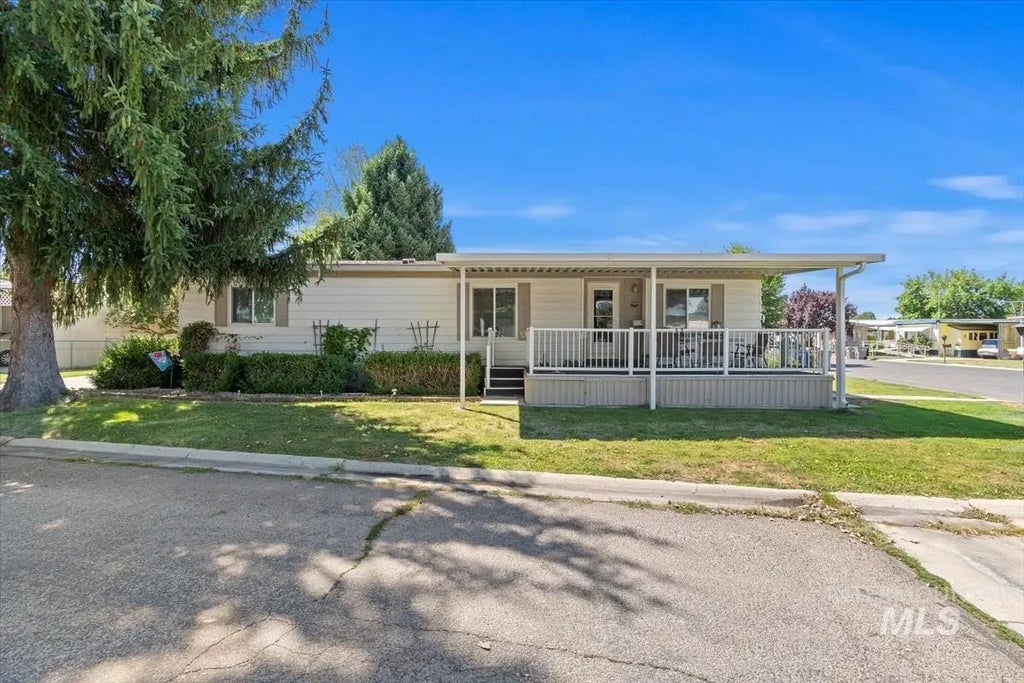 275 N Checola Cir, Boise