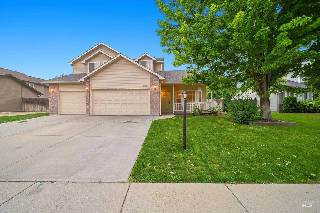 919 E Hawk St, Meridian