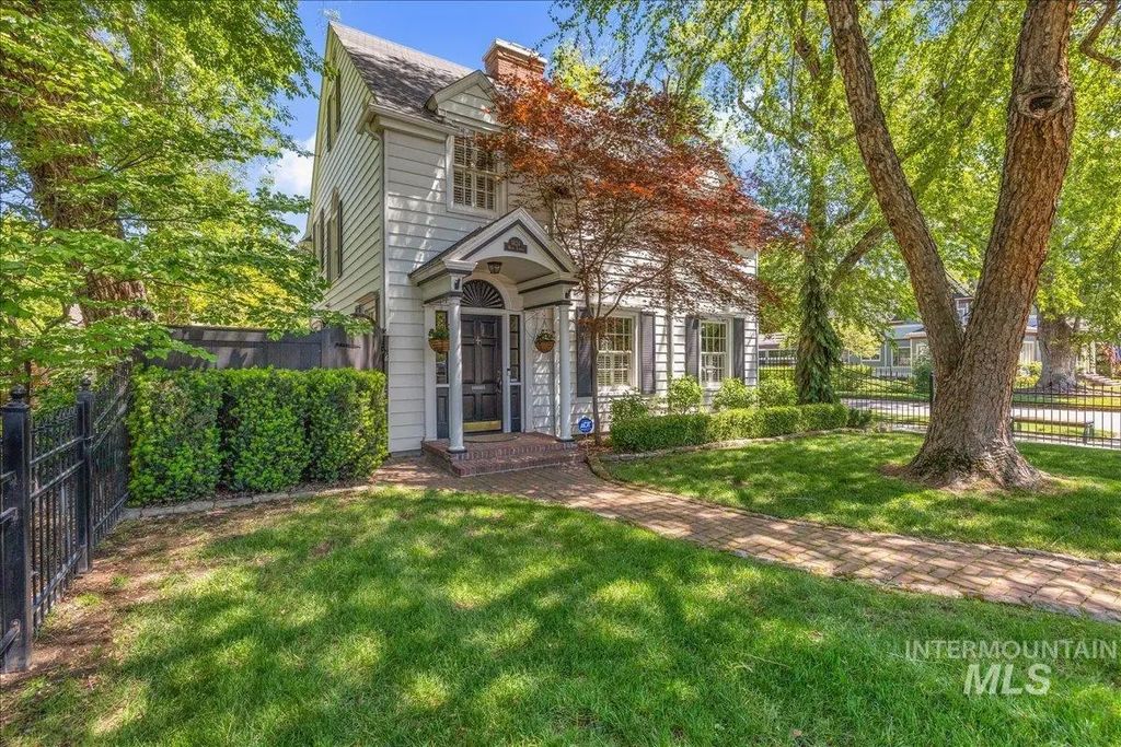 1424 E Warm Springs Ave, Boise