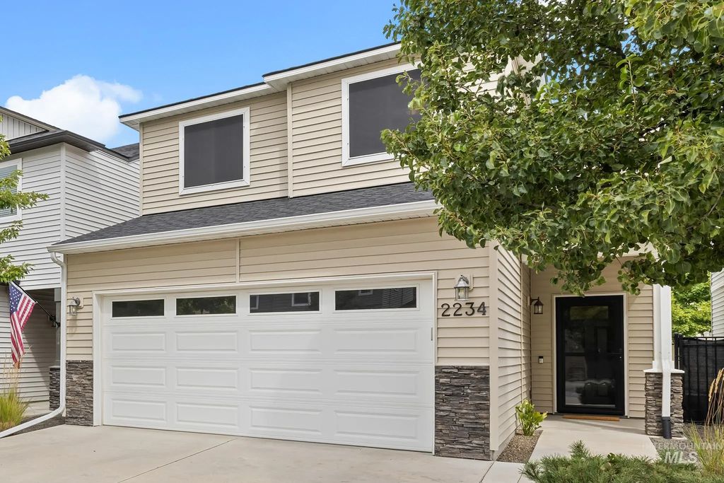 2234 E Sharptail Street, Meridian