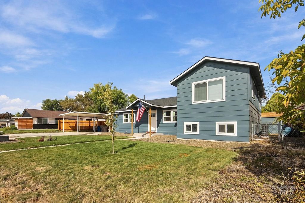 9050 W Edna St, Boise