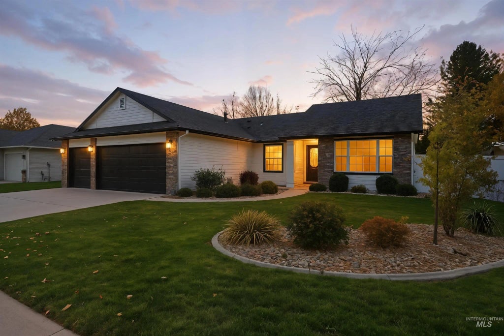 2945 Givens Way, Meridian