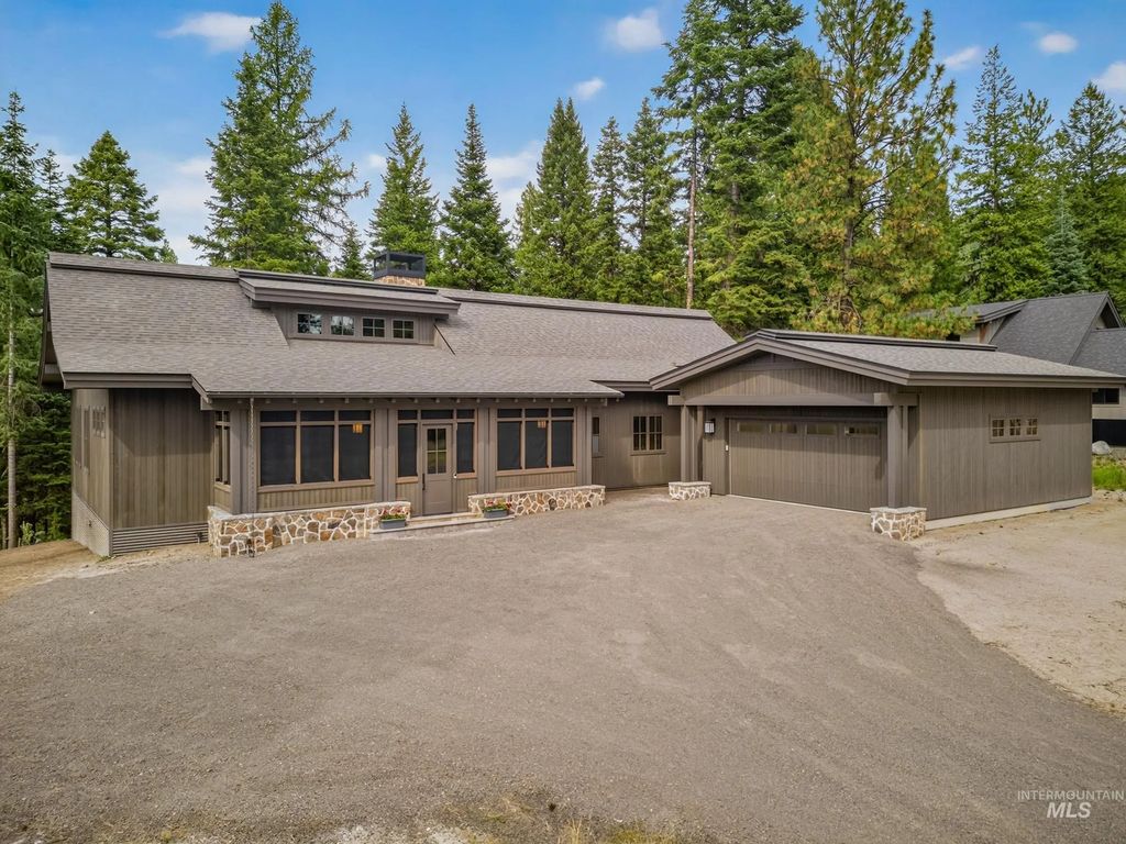16 Vernon Ct., McCall