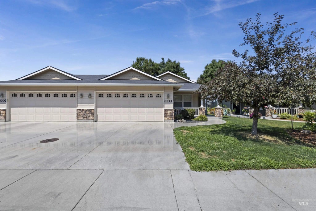 8333 N Duncan Ln, Boise