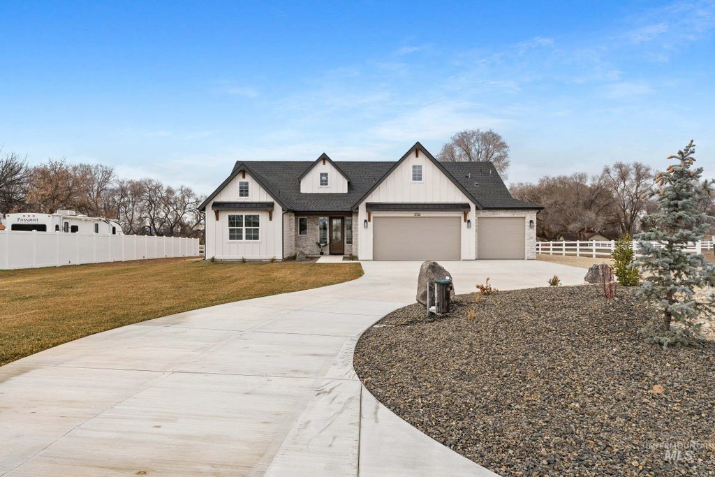 17115 N Hess Pl, Nampa