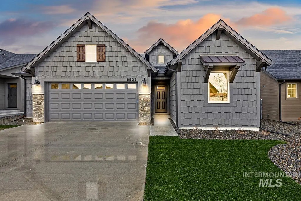 6975 S Skybreak Lane, Meridian