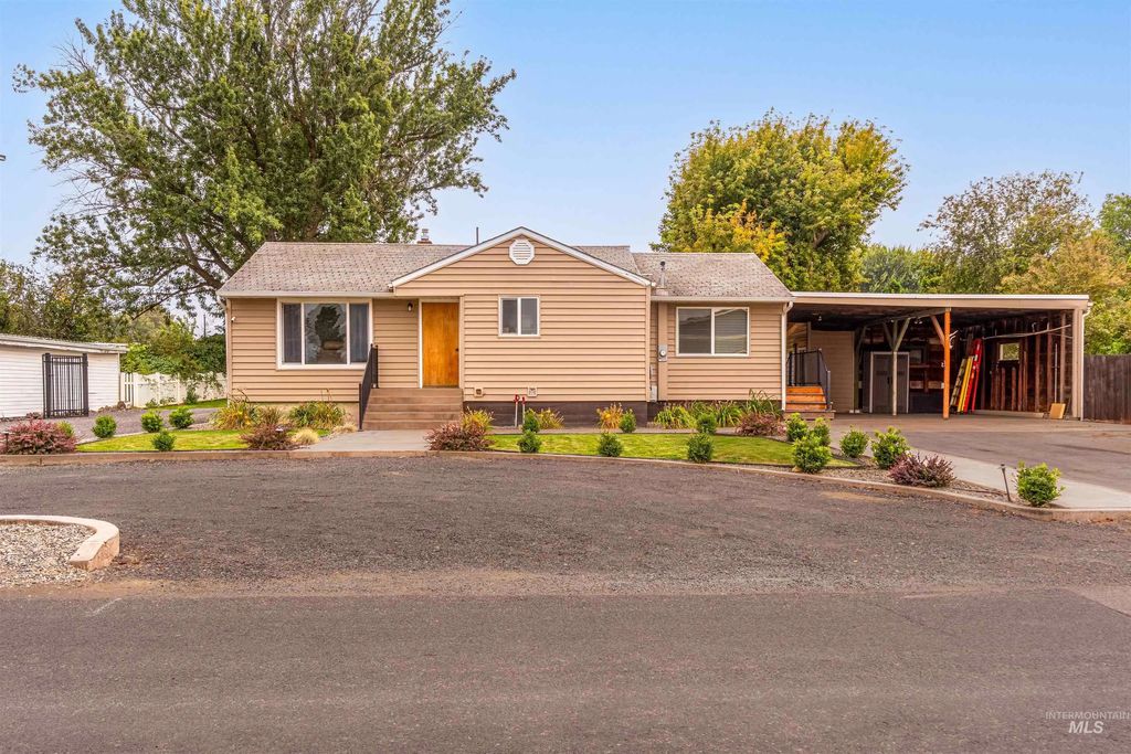 726 Linden Ave, Lewiston