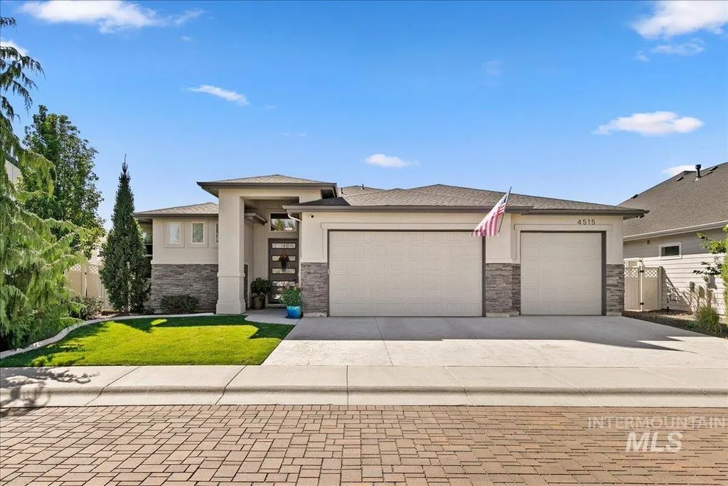 4515 W Cedar Grove Dr, Meridian