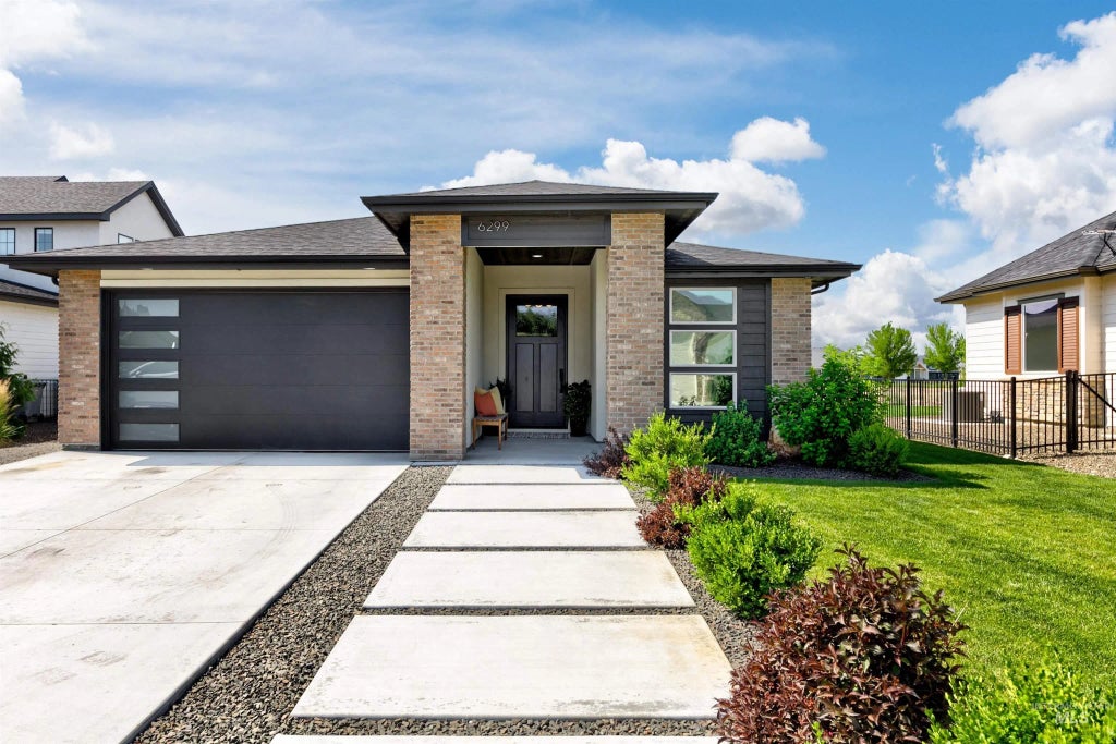 6299 Chateau Ct, Star