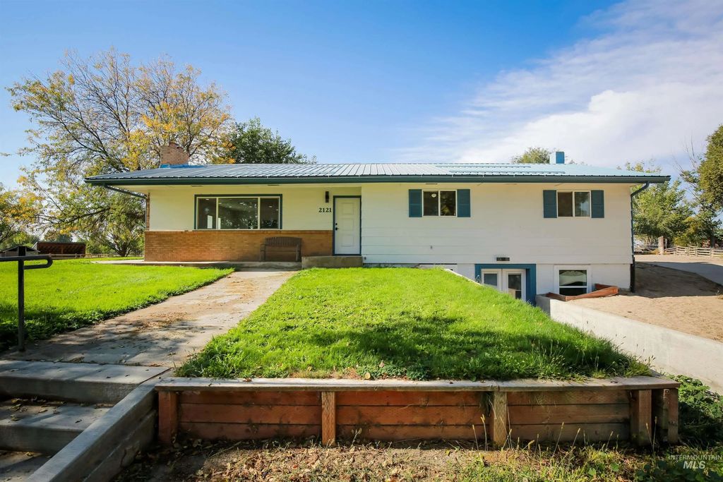 2121 Alameda Drive, Ontario