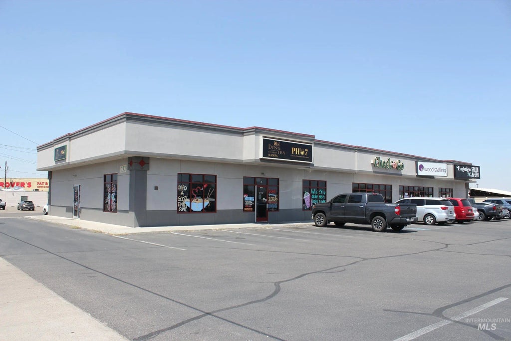 732 Caldwell Blvd, Nampa