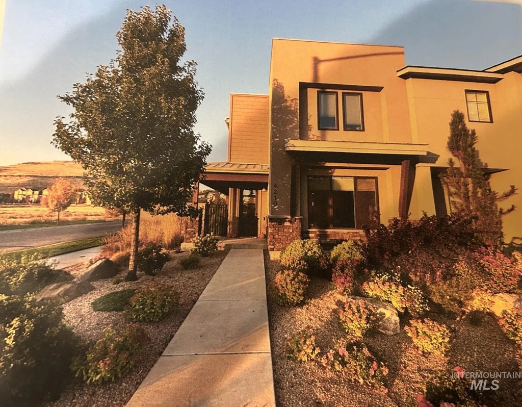 4210 E Parkcenter Boulevard, Boise