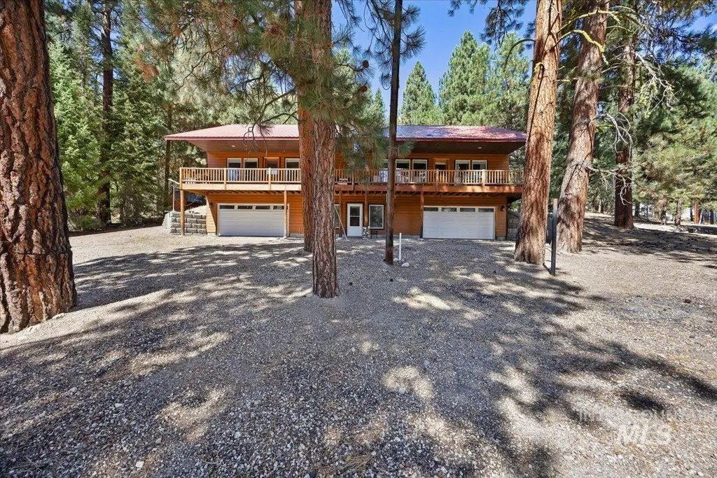4389 N Pine Featherville Rd, Featherville