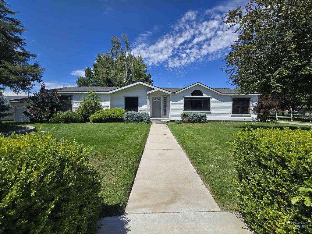 2134 Maple Court, Fruitland