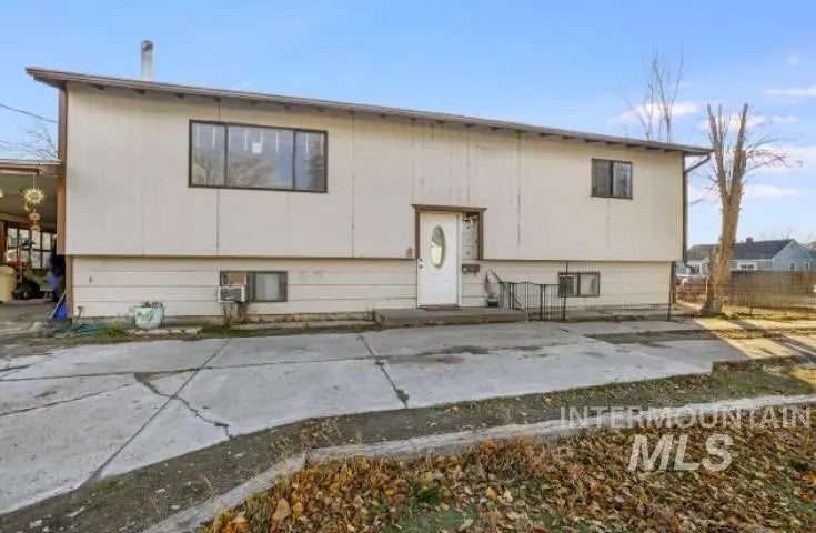 414 Heyburn Ave, Twin Falls