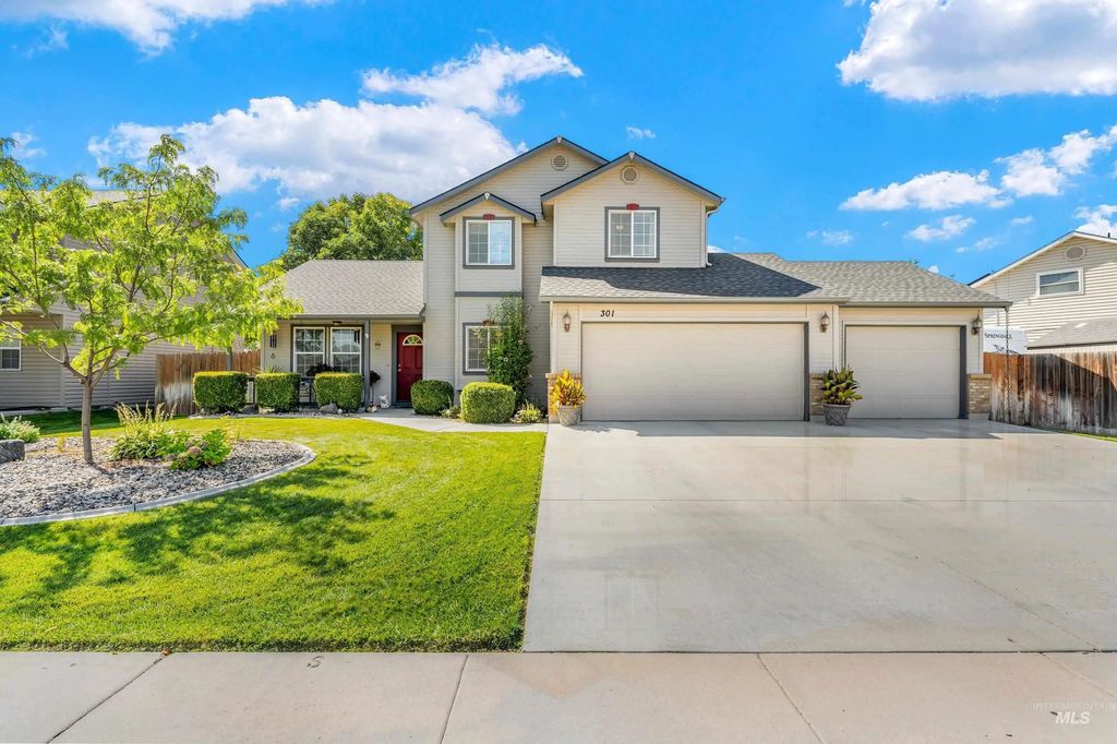 301 N Summerwind Dr, Nampa