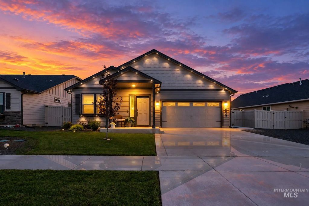 4939 E Patchwork Dr, Nampa