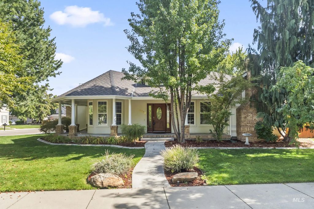 5002 N Brookmeadow, Boise