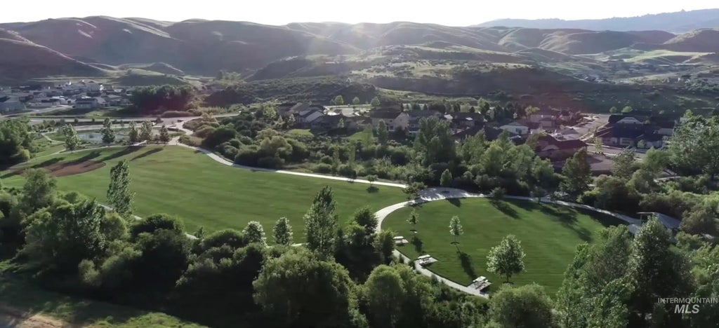 20203 N Swire Green Way, Boise