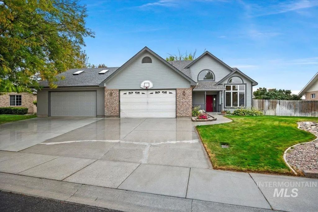 2298 Hillcrest Dr, Twin Falls