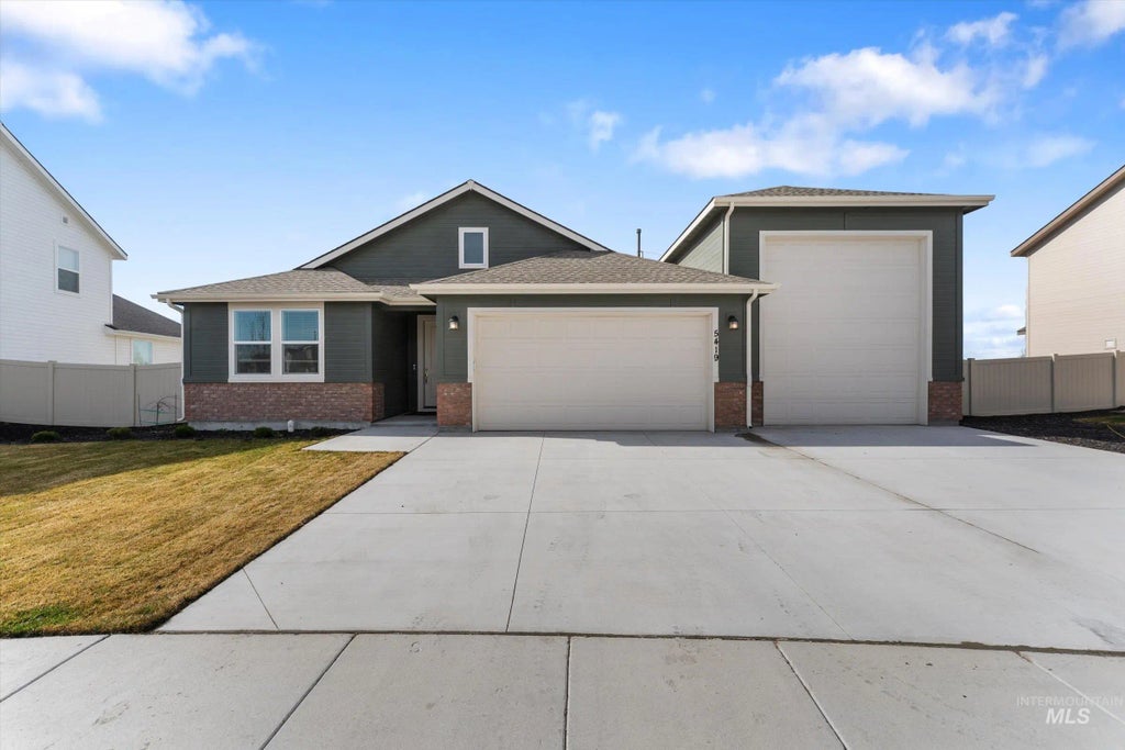 5419 E Victoria Falls Dr, Nampa