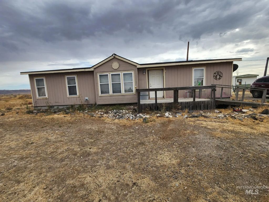 13786 Ditto Creek Road, Mountain Home