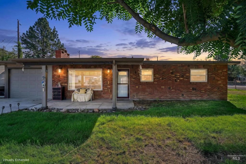 424 Meyer Ave, Nampa