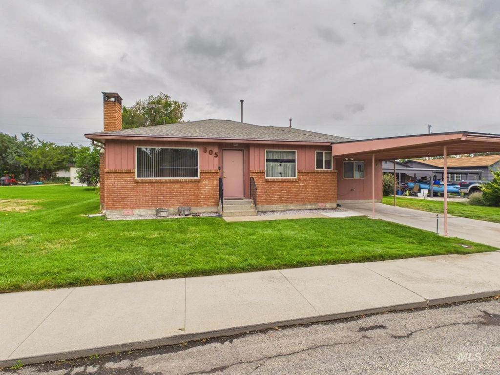 805 E 3rd., Emmett