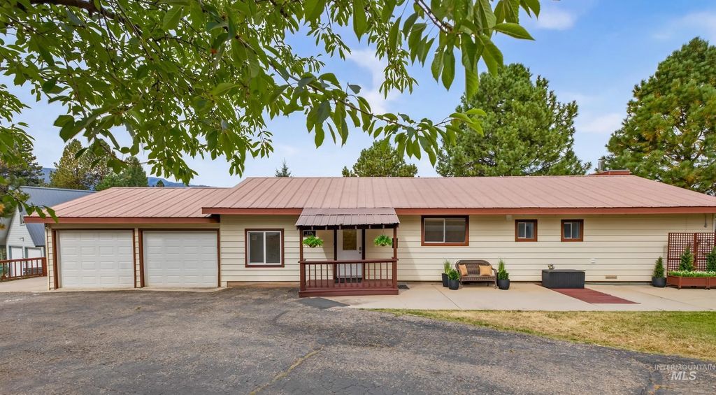 119 Par Dr., Cascade