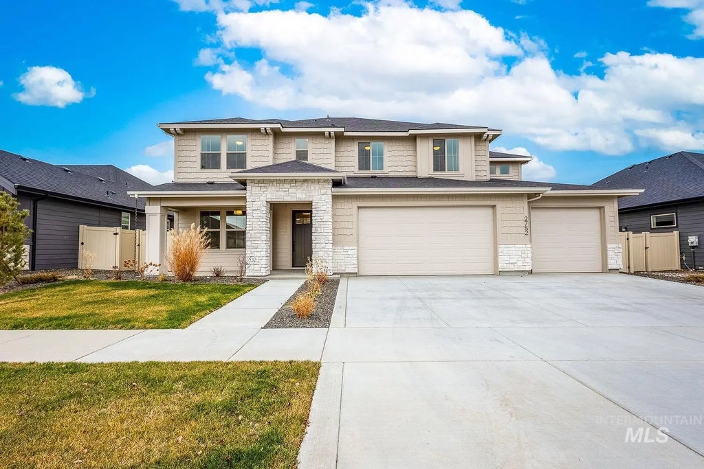 2752 E Sawtelle Peak St, Meridian