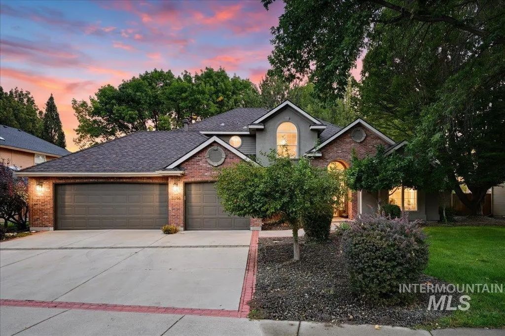 3064 E Nature Dr, Boise