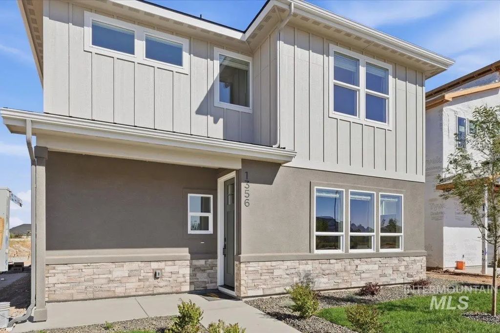 1356 E Zapala St, Kuna