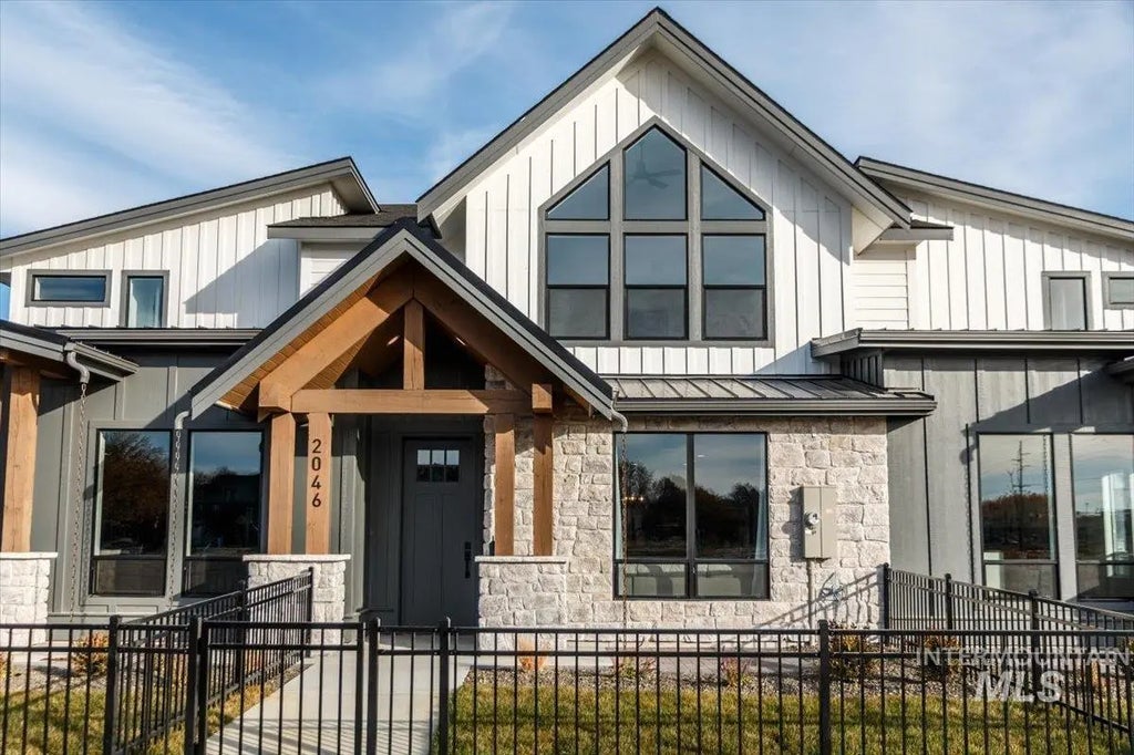 2046 W Freya Ct, Eagle