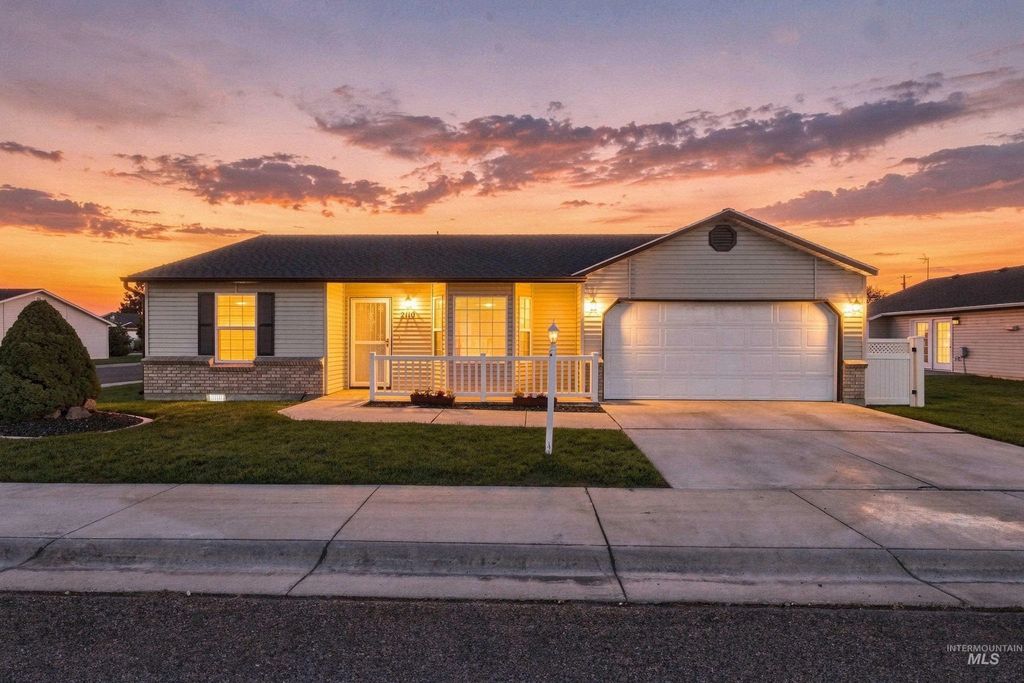 2110 Glenn Way, Caldwell