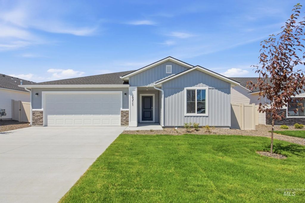 171 N Tideberry Ave, Kuna