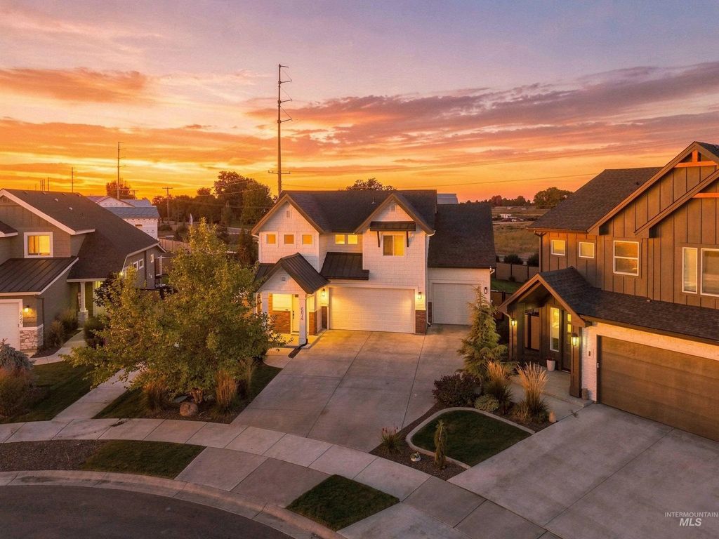 6874 W Los Flores Drive, Meridian
