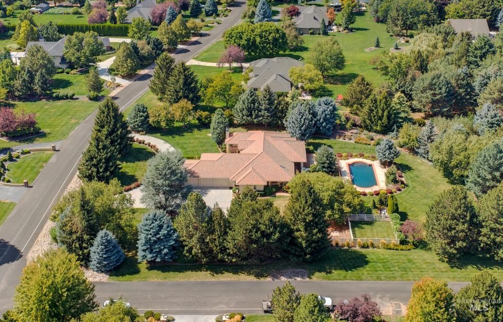 2554 W Sugar Crest Drive, Eagle