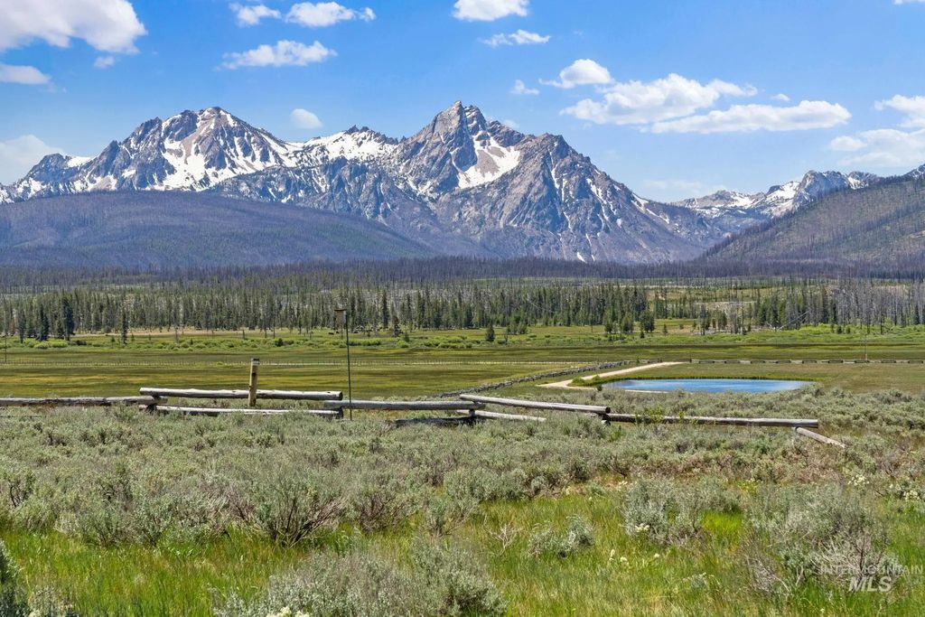 2425 Cow Camp Rd, Stanley