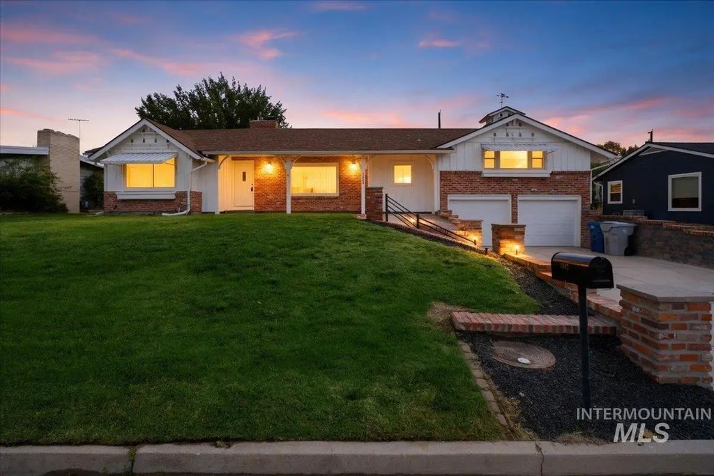 1642 Rim View Dr, Caldwell