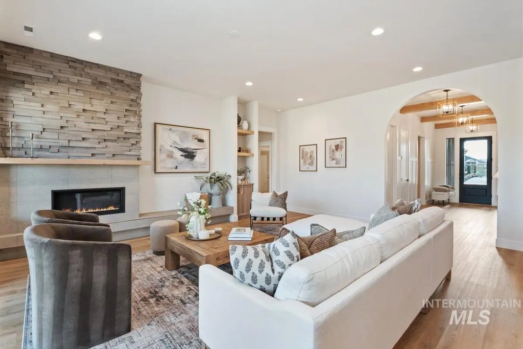 7168 E Chicken Hawk Loop, Nampa