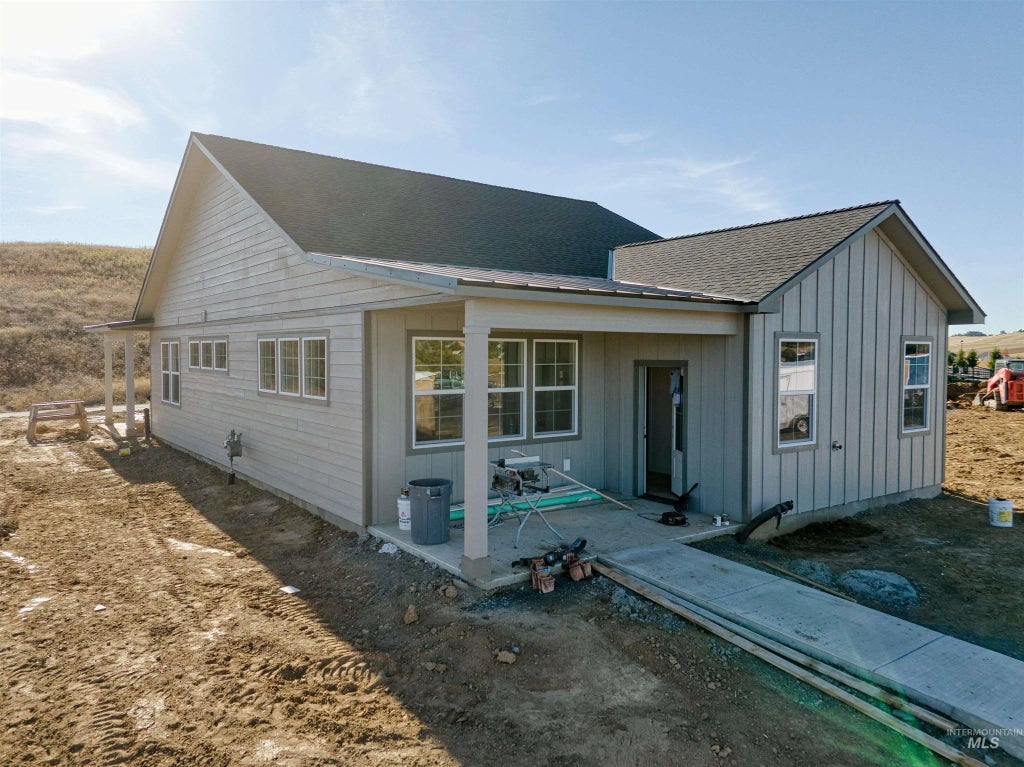 995 Edington Avenue, Moscow