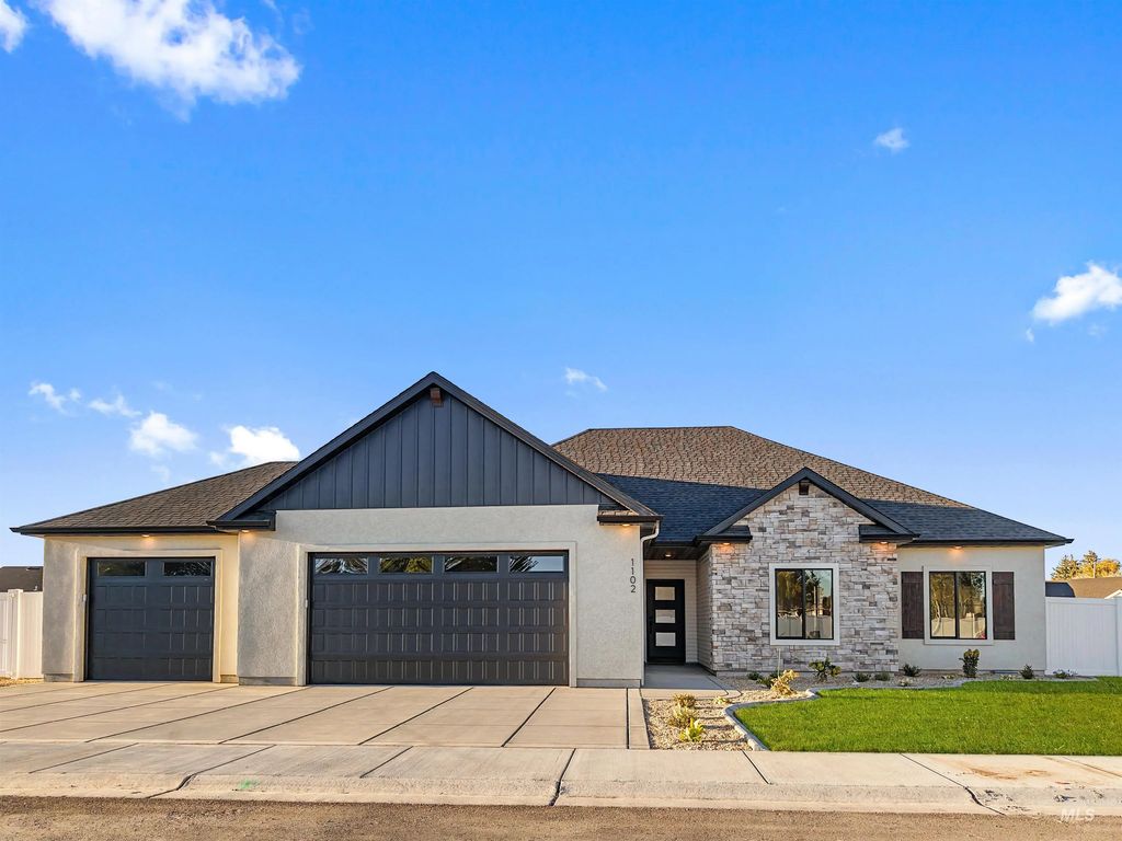 1102 Copper Dr, Rupert