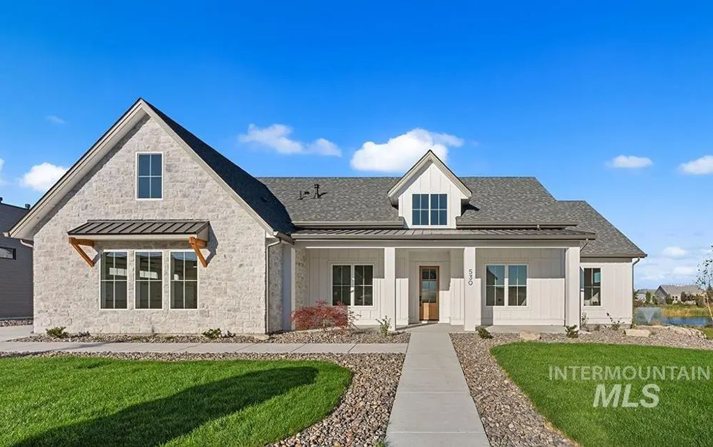 530 Joy Ave, Middleton