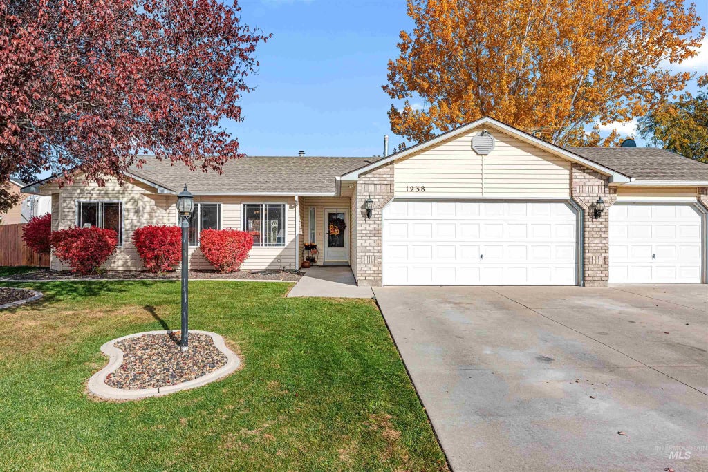 1238 W Peregrine Dr., Nampa