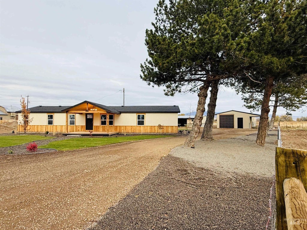 4558 Ne Lott Rd, Mountain Home