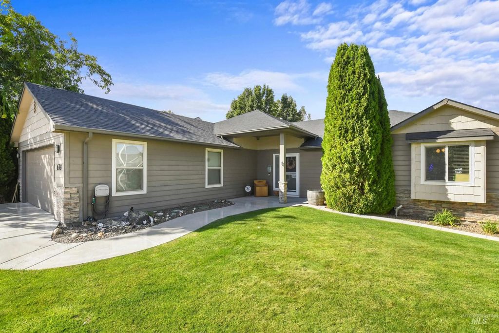 638 W Test Ct, Kuna