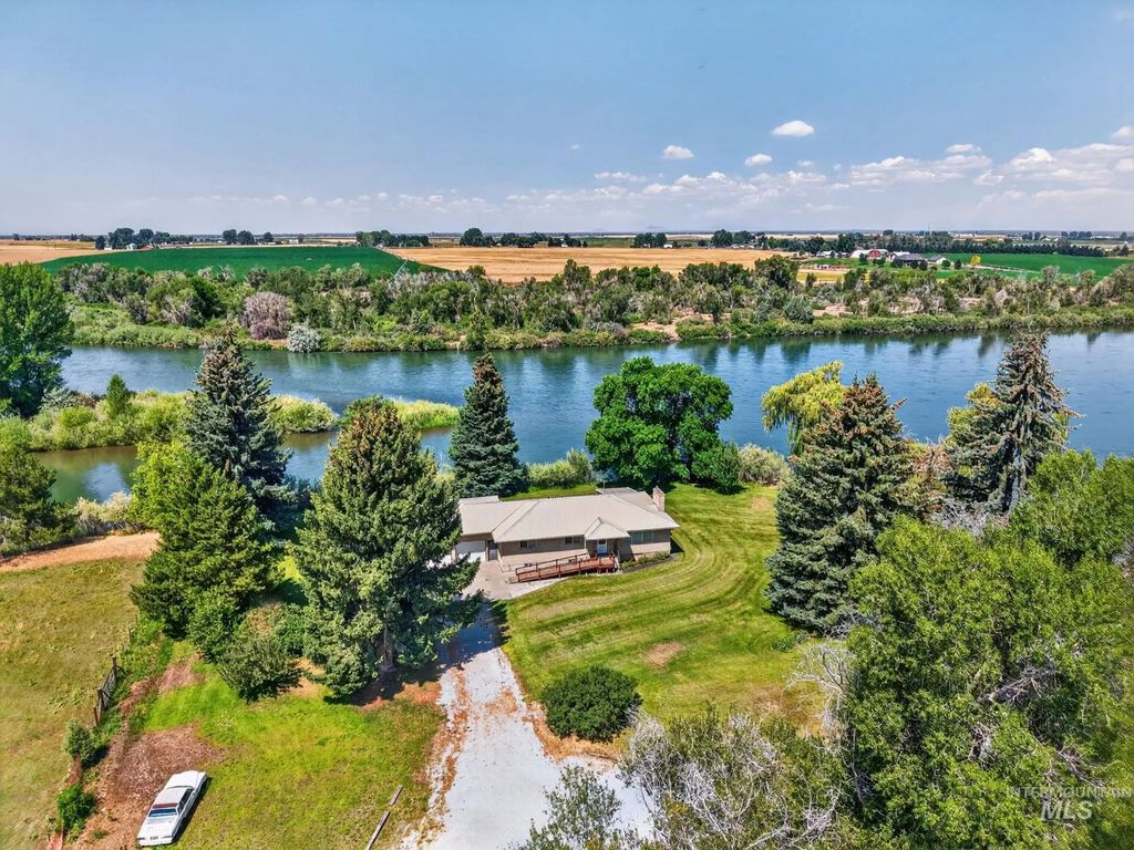 848 N Hwy 91, Firth