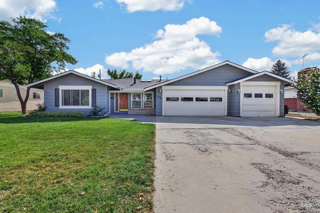 539 Lake Lowell Avenue, Nampa